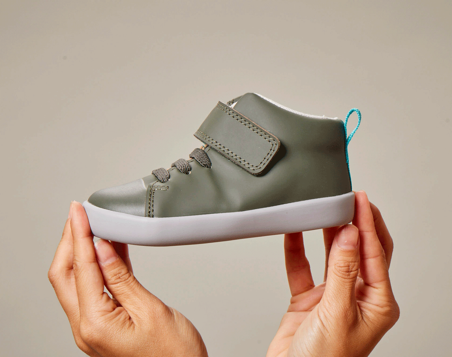 Mid Top Sneakers - Flash Sale!