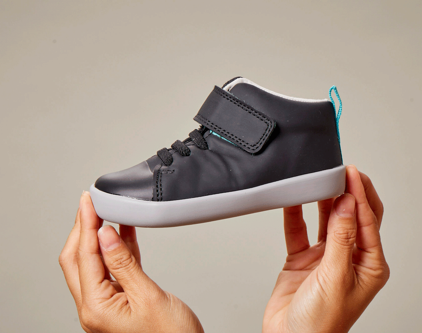 Mid Top Sneakers - Flash Sale!